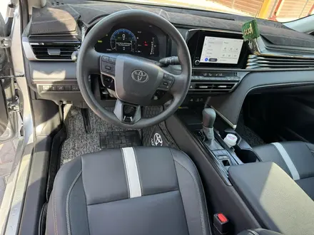Toyota Camry 2024 года за 20 500 000 тг. в Уральск – фото 13