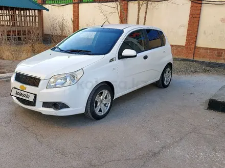 Chevrolet Aveo 2012 года за 3 500 000 тг. в Атырау – фото 3