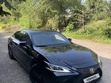 Lexus ES 250 2018 года за 19 000 000 тг. в Алматы – фото 3