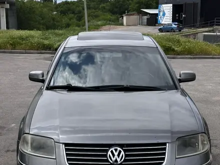 Volkswagen Passat 2004 года за 2 000 000 тг. в Алматы – фото 2