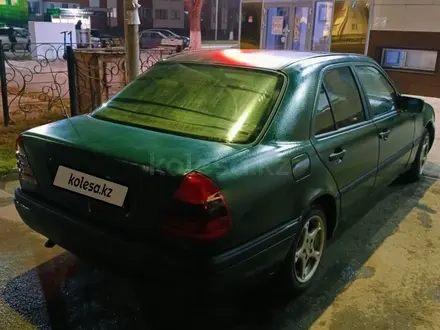 Mercedes-Benz C 180 1995 года за 1 500 000 тг. в Семей – фото 7