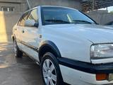 Volkswagen Vento 1994 годаүшін700 000 тг. в Шымкент – фото 2