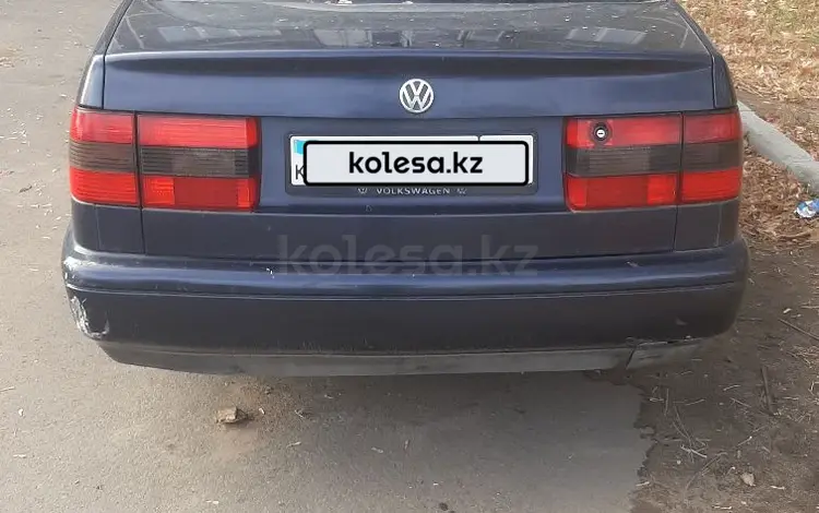 Volkswagen Passat 1994 годаүшін1 000 000 тг. в Павлодар