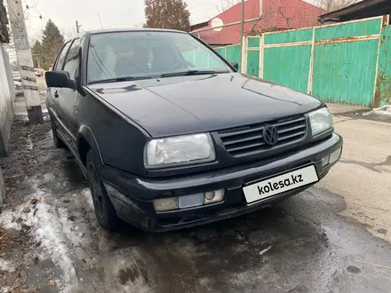 Volkswagen Vento 1992 года за 1 800 000 тг. в Алматы – фото 4