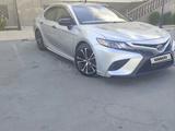 Toyota Camry 2018 года за 10 200 000 тг. в Алматы