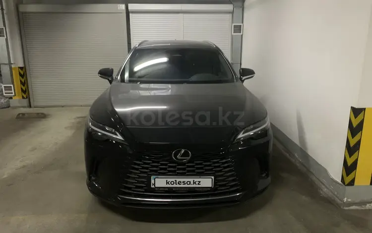 Lexus RX 350 2023 года за 31 000 000 тг. в Алматы
