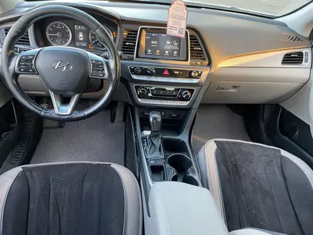Hyundai Sonata 2017 года за 6 042 000 тг. в Алматы – фото 9
