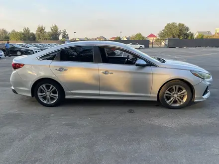 Hyundai Sonata 2017 года за 6 042 000 тг. в Алматы – фото 8