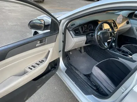Hyundai Sonata 2017 года за 6 042 000 тг. в Алматы – фото 11
