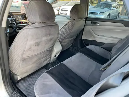 Hyundai Sonata 2017 года за 6 042 000 тг. в Алматы – фото 13