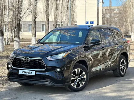 Toyota Highlander 2020 года за 25 000 000 тг. в Астана