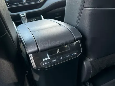 Toyota Highlander 2020 года за 25 000 000 тг. в Астана – фото 29
