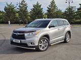 Toyota Highlander 2014 года за 16 000 000 тг. в Астана