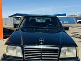 Mercedes-Benz E 220 1995 года за 1 400 000 тг. в Жезказган – фото 3