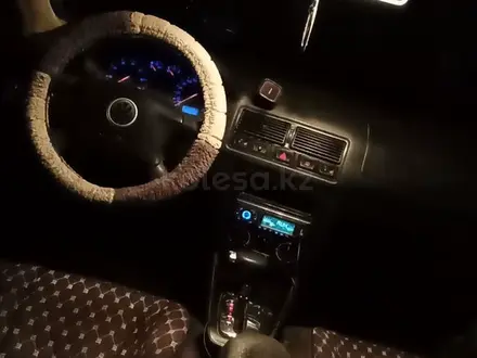 Volkswagen Golf 2002 года за 3 100 000 тг. в Караганда – фото 3