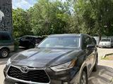 Toyota Highlander 2023 годаfor19 000 000 тг. в Алматы – фото 3