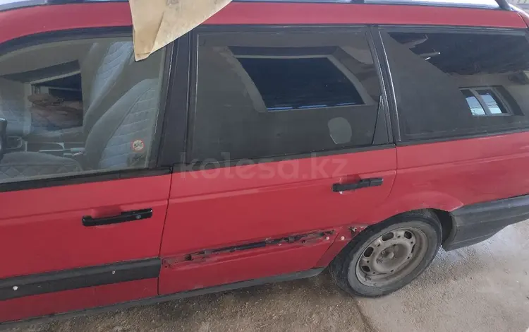 Volkswagen Passat 1993 годаүшін1 100 000 тг. в Актау