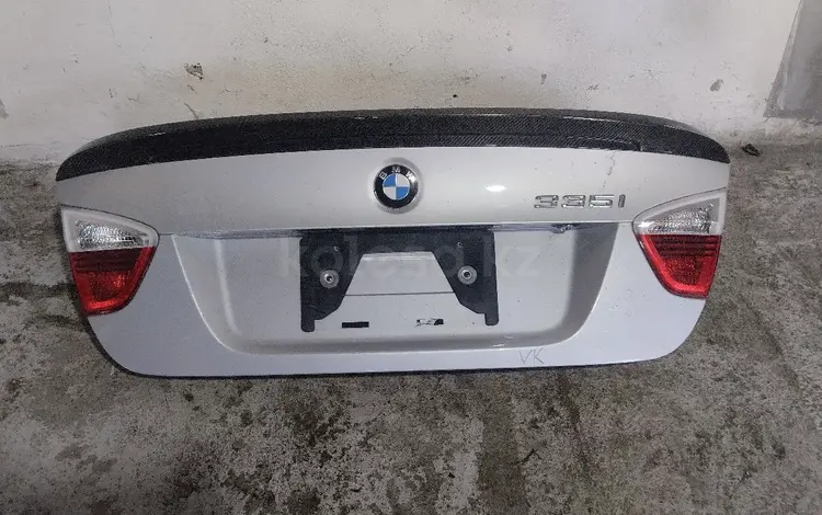 Крышка багажника bmw e90 за 40 000 тг. в Караганда