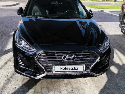 Hyundai Sonata 2018 года за 9 600 000 тг. в Шымкент