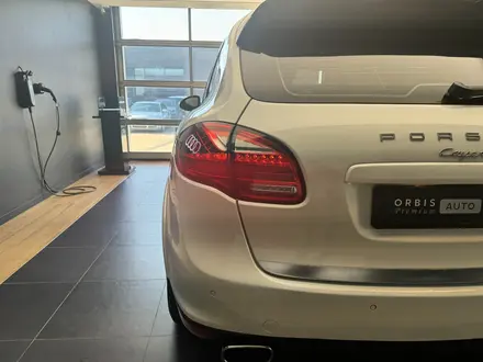 Porsche Cayenne 2013 года за 16 400 000 тг. в Алматы – фото 10