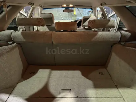 Toyota Mark II Qualis 2000 года за 3 600 000 тг. в Алматы – фото 19