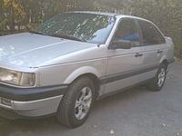 Volkswagen Passat 1990 годаfor1 370 000 тг. в Алматы