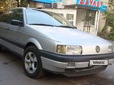 Volkswagen Passat 1990 года за 1 370 000 тг. в Алматы – фото 2