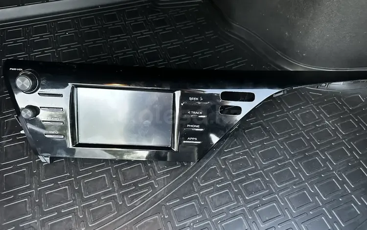 Штатная магнитола Toyota Camry 70 за 75 000 тг. в Караганда