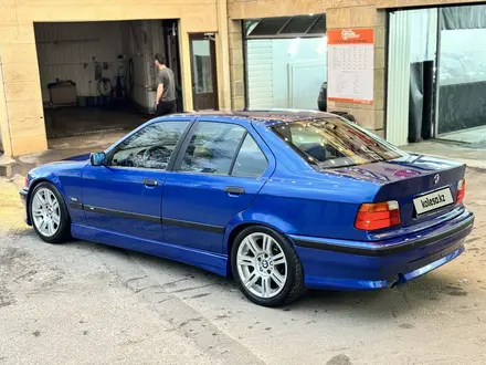 BMW 320 1996 года за 3 650 000 тг. в Алматы – фото 4