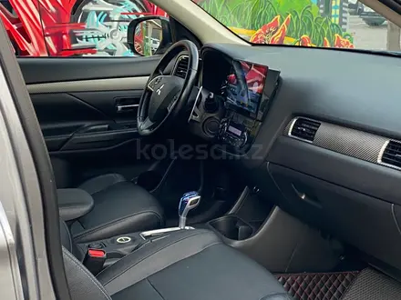 Mitsubishi Outlander 2013 года за 6 990 000 тг. в Алматы – фото 10