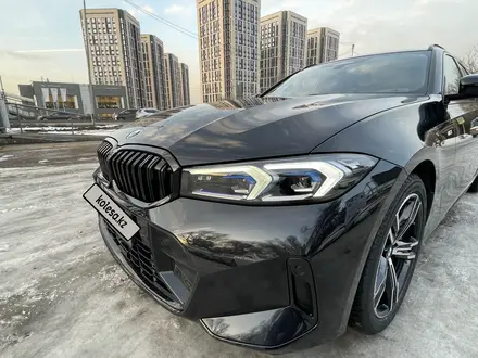 BMW 330 2023 года за 24 100 000 тг. в Алматы – фото 18