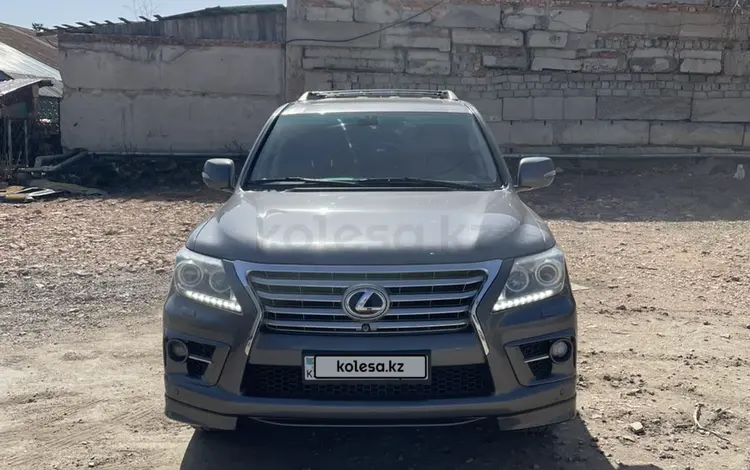 Lexus LX 570 2013 года за 31 000 000 тг. в Астана