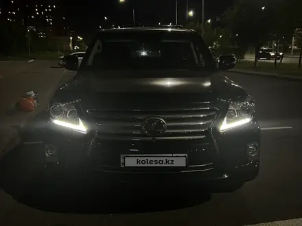 Lexus LX 570 2014 года за 30 000 000 тг. в Астана – фото 24