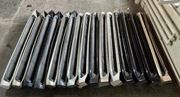 Порог подножка накладка за 1 110 тг. в Алматы