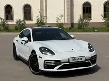 Porsche Panamera, 2021