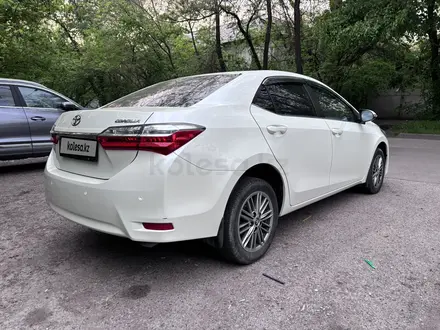 Toyota Corolla 2018 года за 9 000 000 тг. в Алматы – фото 3