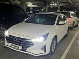 Hyundai Elantra 2019 годаfor7 499 999 тг. в Астана – фото 3