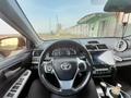 Toyota Camry 2013 года за 10 500 000 тг. в Уральск – фото 12