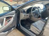 Toyota Camry 2007 года за 5 600 000 тг. в Актау – фото 2