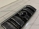 Решетка радиатора в сборе на TOYOTA LAND CRUISER PRADO за 250 000 тг. в Алматы – фото 2