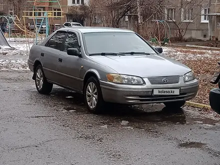 Toyota Camry 1998 года за 3 500 000 тг. в Усть-Каменогорск