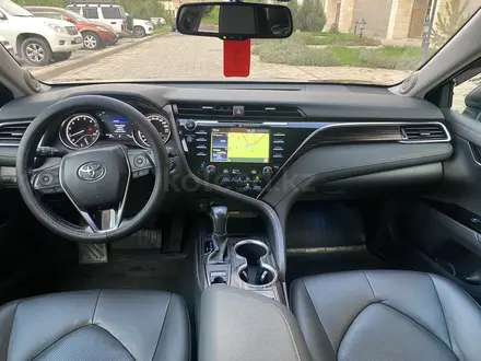 Toyota Camry 2019 года за 16 200 000 тг. в Алматы – фото 5