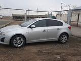 Chevrolet Cruze 2013 года за 4 500 000 тг. в Атырау – фото 2