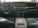 Toyota Highlander 2019 года за 16 300 000 тг. в Тараз – фото 2