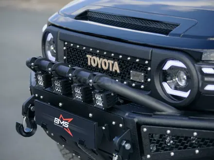 Решетка радиатора BMS серия RS-T для Toyota FJ Cruiser за 93 100 тг. в Алматы