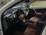 Toyota RAV4 2015 годаүшін10 500 000 тг. в Актобе – фото 5