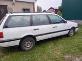 Volkswagen Passat 1995 года за 1 400 000 тг. в Тараз – фото 2