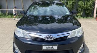 Toyota Camry 2013 года за 6 500 000 тг. в Актобе