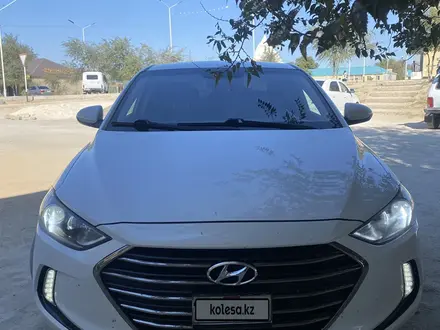 Hyundai Elantra 2017 года за 4 758 000 тг. в Бейнеу – фото 2