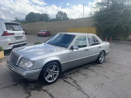 Mercedes-Benz E 280 1993 года за 4 500 000 тг. в Алматы – фото 2